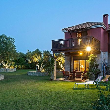 Rastoni Fabienne Shared Pool Maisonette, Afitos Exterior photo