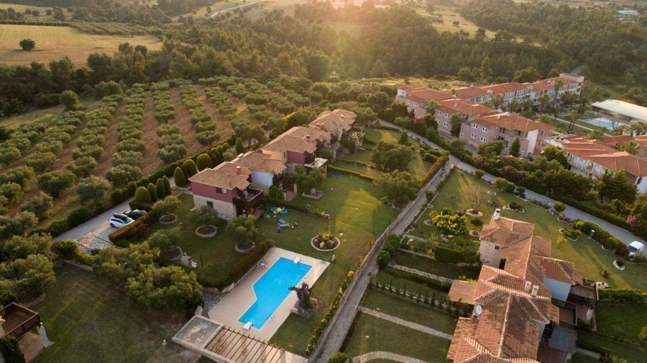 Rastoni Fabienne Shared Pool Maisonette, Afitos Exterior photo