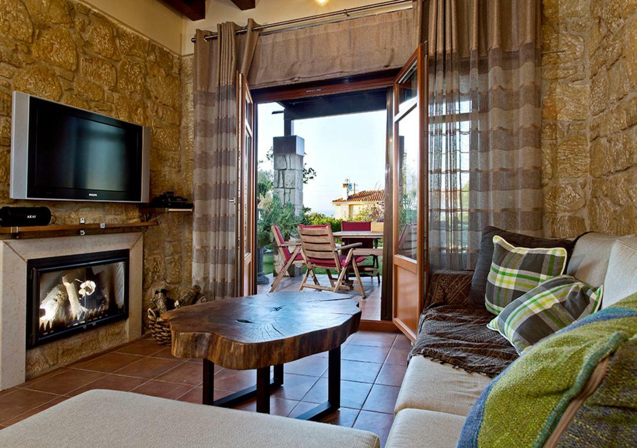 Rastoni Fabienne Shared Pool Maisonette, Afitos Exterior photo