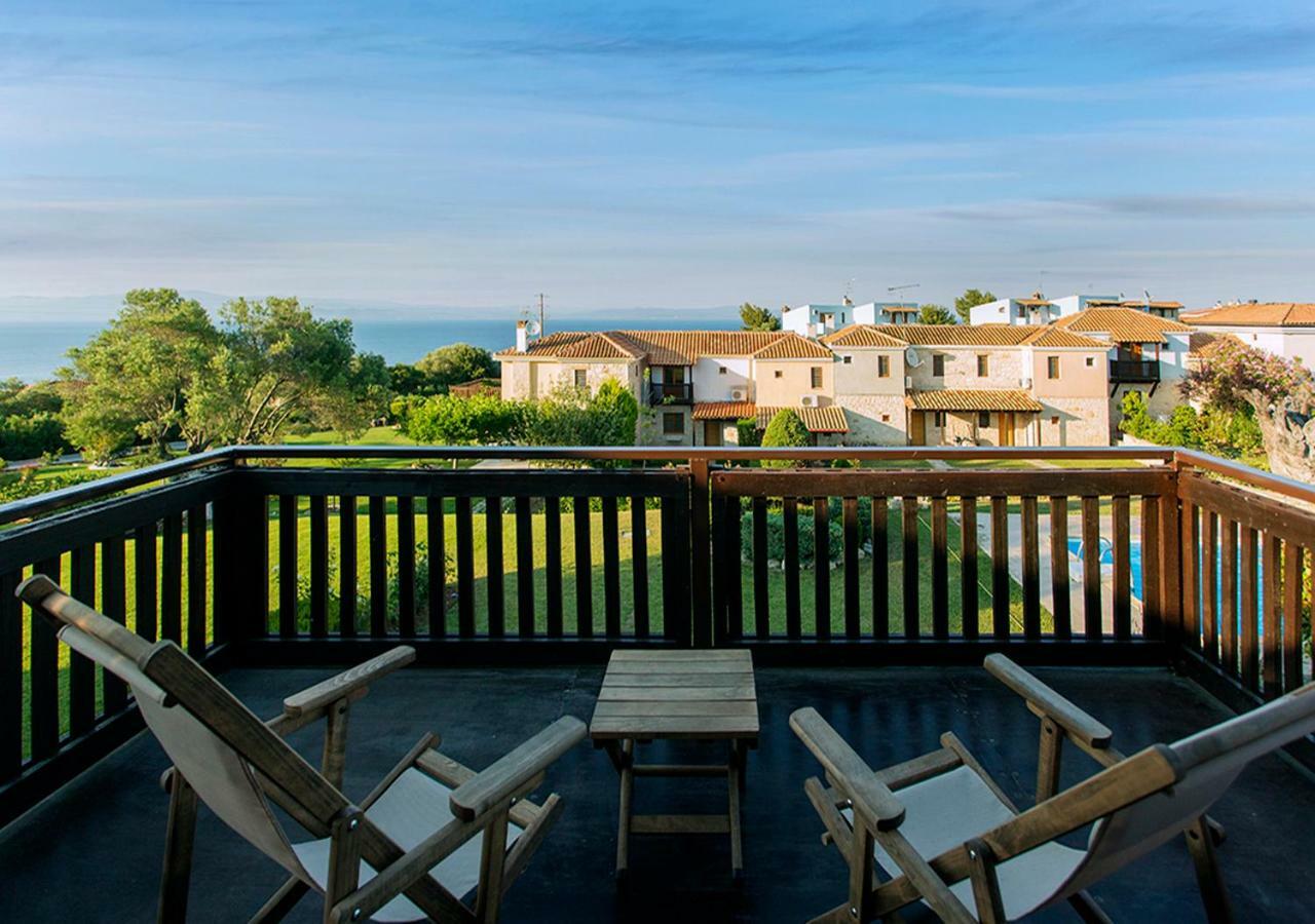 Rastoni Fabienne Shared Pool Maisonette, Afitos Exterior photo